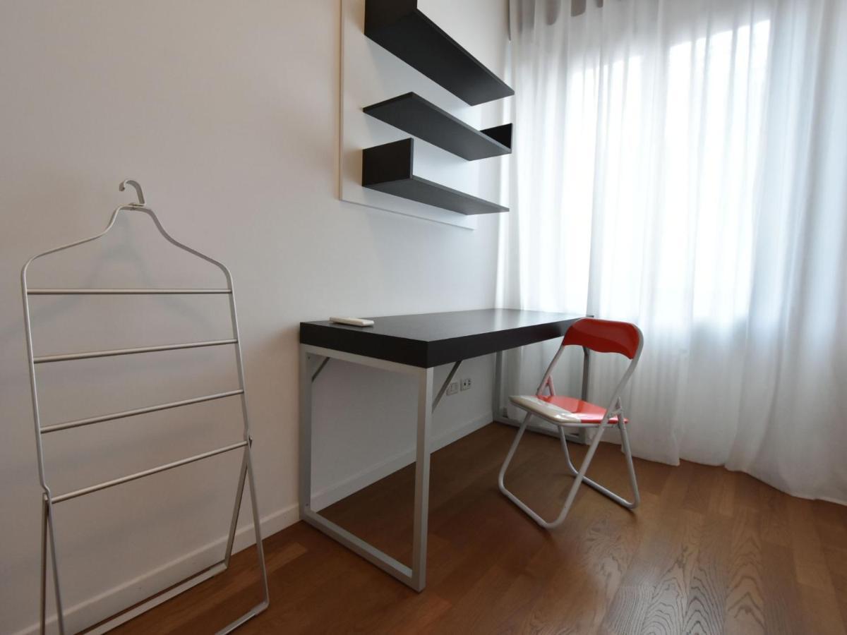 Apartment Corso Genova Apartment By Interhome Milão Exterior foto