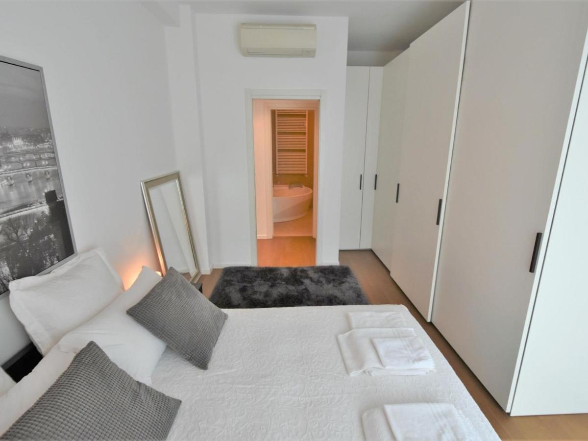Apartment Corso Genova Apartment By Interhome Milão Exterior foto